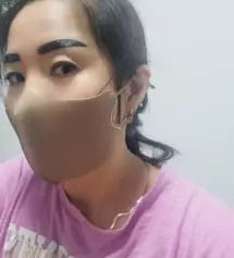 어두워보일까 걱정햇는데  얼굴이 더환해보이네요
