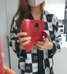 이뻐요.색상큐빅다화사하니좋아요.봄에어울리겠어요.끈조절도좋아