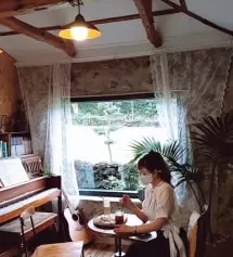 마스크는 할때마다 매번 사네요 ㅎ 많이사도 나눠주고 나면 없어요 ㅎ
