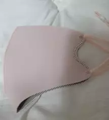 지인들까지도 많이소개된 줄로그마스크~^^큐빅이있어서 더이쁘지요~~마스크까지써줘야 