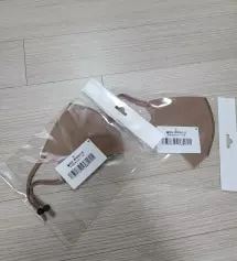 예쁘구 편해요~~^^ 색상은 뭐~~좋아요
