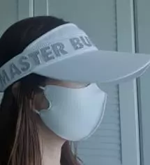 필드나갈때 쓰려고 샀어요. 캡과 찰떡이네요^^ 만족합니다.