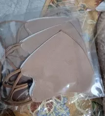 항상 나올때마다 쟁겨 놓는 아이에요. 너무 예뻐요. 이제는 선물 안하고 저만 쓸랍니다