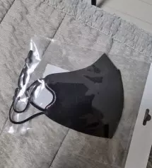 떳을때 깔별로 주문해서 쟁겨놉니다. 벌써 몆번째 구매인지 모르겠어요. 보는사람마다 