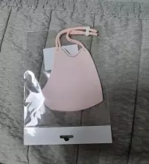 리뷰리뷰작성을했는 계속 저장이 안되나봐요. 예쁜다고 100번째 말하고 있습니다