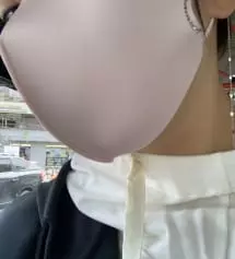 생각보다 마스크 너무 커요. 그리고 브라운이 큐빅이 없는게 왔어요. 다시 보내드리면 