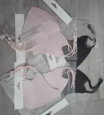 계속 쓰던 거라 재구매로 핑크샀어요
