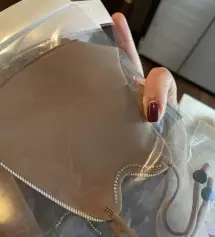 필수아이템이죵  코로나 줄로그마스크로 잘 피해가고 있어용  컬러조코 줄로그옷에도찰