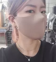 귀걸이한거마냥 화사하고예뻐요
