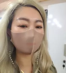 오늘은 브라운으로 착용~~
