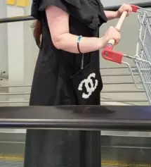 둥근얼굴형에 얼굴이 작은편이라서요.
