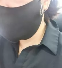 늘 쓰고 다녀요~~  다들 예쁘다고 하네요 강추합니다
