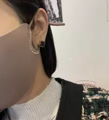 좀커요~색상마음에구입했어요 크기가좀크지만나름쓸만해요
