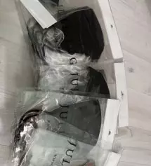 브라운 계열 의상 입을때 필수 아이템입니다. 
