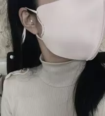 부담스럽게 찐한 핑크가 아니라 연한 베이비 핑크라 
