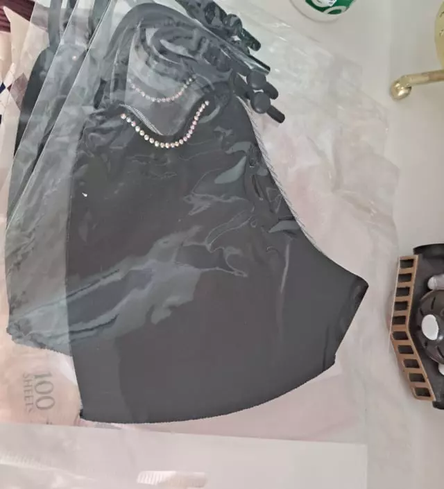 원래 잘 착용하고 다니던 마스크 불프에 저렴한 가격으로 잘 구매했어요 겨울이라 마스