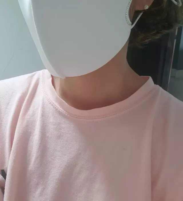 블랙이랑 분홍이랑 화이트까지 구입해서 아는 지인들 몇개는 선물했어요 다들 만족하네