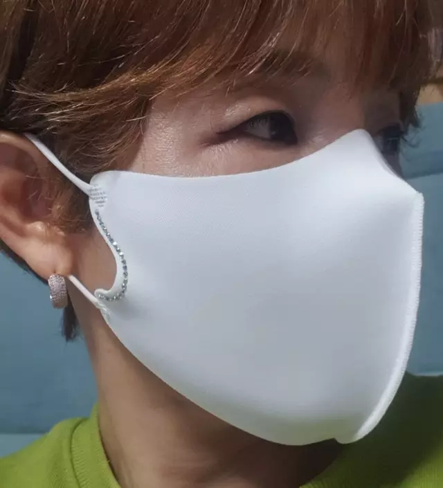 깨끗하고 고급진 마스크예요
