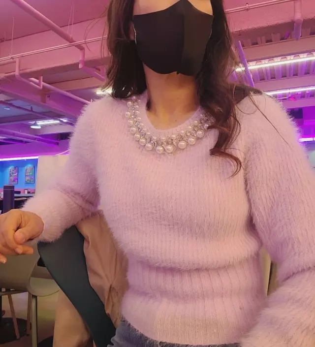 사이즈가 넉넉해요 컬러별 다 고급질거같아요
