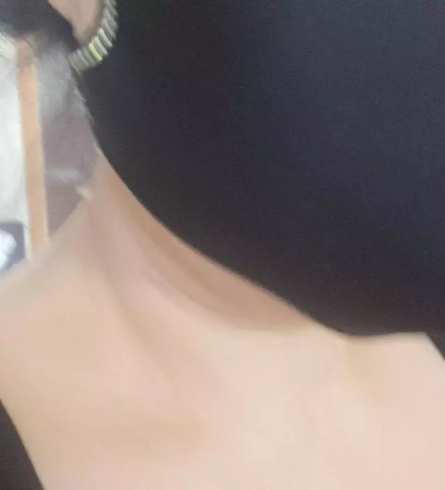 검정색만 구매해서 세일가에 깔별로 쟁였어요..소장각인 애정템 선물같은 가격에 감사드