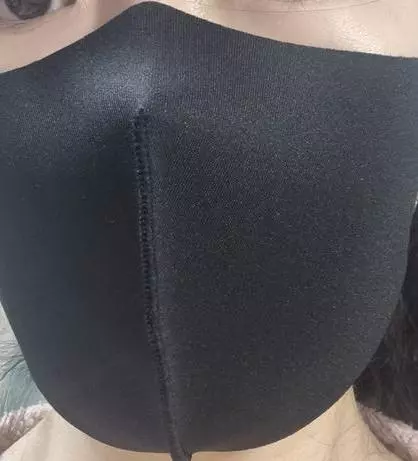 큐빅이 있어서 화려하니
