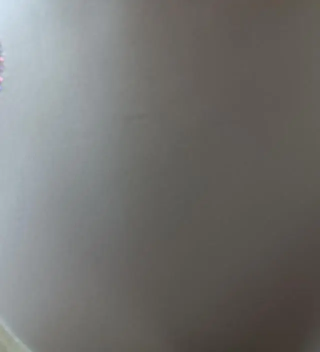 약간 페일한 핑크 색상이어서 얼굴이 더 환해 보일 수 있어요
