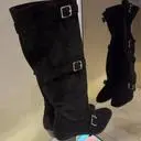 겨울에 어떤옷에 신어도 스타일 살려줄듯한 부츠네요. 고