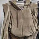 옷이 정말 너무 시크해요 이옷입고 나가서 예쁘다는 소리