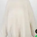 박시한스타일에 엄청 부드럽고 따뜻해요. 요즘같이 추운날