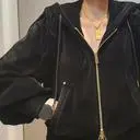 완전 이뻐요~~도톰한 원단도 굿이네요
나의 교복될듯
고