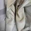 앞코가 조금 뽀족한 스타일이라 발이 길어보이는 듯 하지