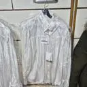 아직 입어보진 않았지만  일하다가 소매 훌떡 올리기 좋