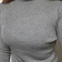 입었을때 감촉이 너무나 보드랍네요~~ 좀 얇긴하지만 이