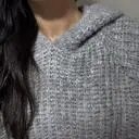 부들부들한 모자니트입니다. 색감은 밝은 그레이 이고
청