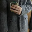 너무 예뻐요
핏도 좋고 따뜻한 자켓 필요했는데 
만족스