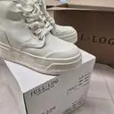 작년부터 밑창 빵구 날때 까지 신은 노바코 ㅜㅜ ㅎ
베