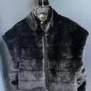 너무 이뻐요. 고급져보이고 어디에 걸쳐도 찰떡이네요.
