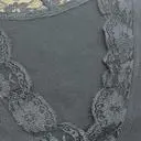 골지소재로 스판기도 좋고 신축성이 있어 편합니다. 소재