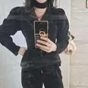 이게모에요?
사쥬없어서 s샀는데 너무 잘 맞고 어깨,초