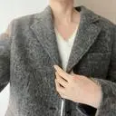 오자마자  수면잠옷 위에 걸쳐서 사진 찍었습니다 ㅎㅎ 