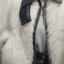 이뽀여 이뽀요. 어려보이고 아이보리가 살짝살짝 반짝이니