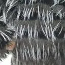 크롭 보다는 조금 긴 기장이라 좋은거 같고 주머니도 있