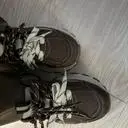 정사이즈추천드려요
저는반치수크게구매햇더니.조금큰듯.한데