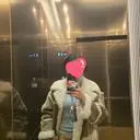 따뜻하그 가볍고 부즈러워요
두껍지 않아서 더 좋은거 같