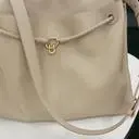 라방때 두 색상 다 홀릭했었는데 브라운 옷코디하려 베이