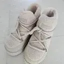 아,  진짜 너무귀엽운 양털부츠입니다
받자마자 신어봤는