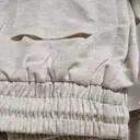 목부분이 정말로 성의없네요 이가격도 비싸다는생각이 들어