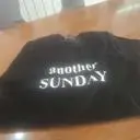 쎄일중에 구매 합니다
 벨벳소재로 한철 입으면돌듯하네요