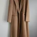 여유있게 입으려고 샀는데 좋아요 
색상도 예쁘고
길이도