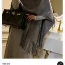 세련되고  체크가  아무  옷이에도   원피스에도  잘